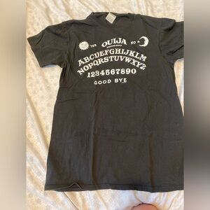 Ouija black and white Tshirt